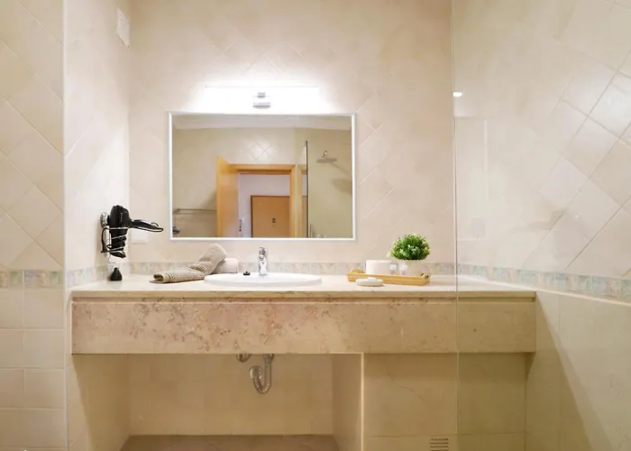 Baleeira Sol Apartment