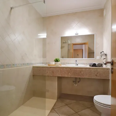 Baleeira Sol 公寓 阿尔布费拉